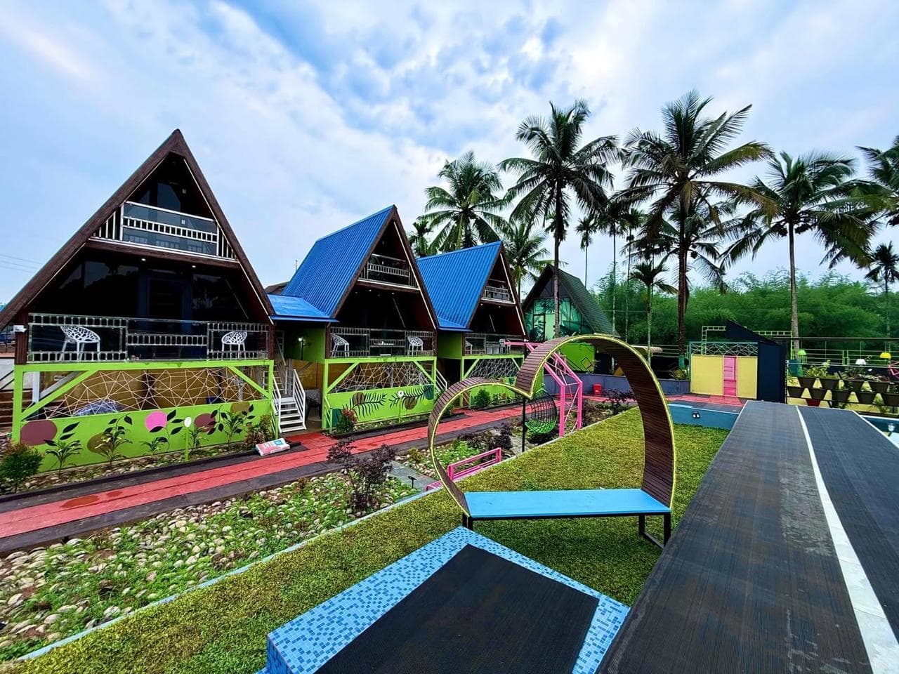 Deck A-Frame at Mist Wave